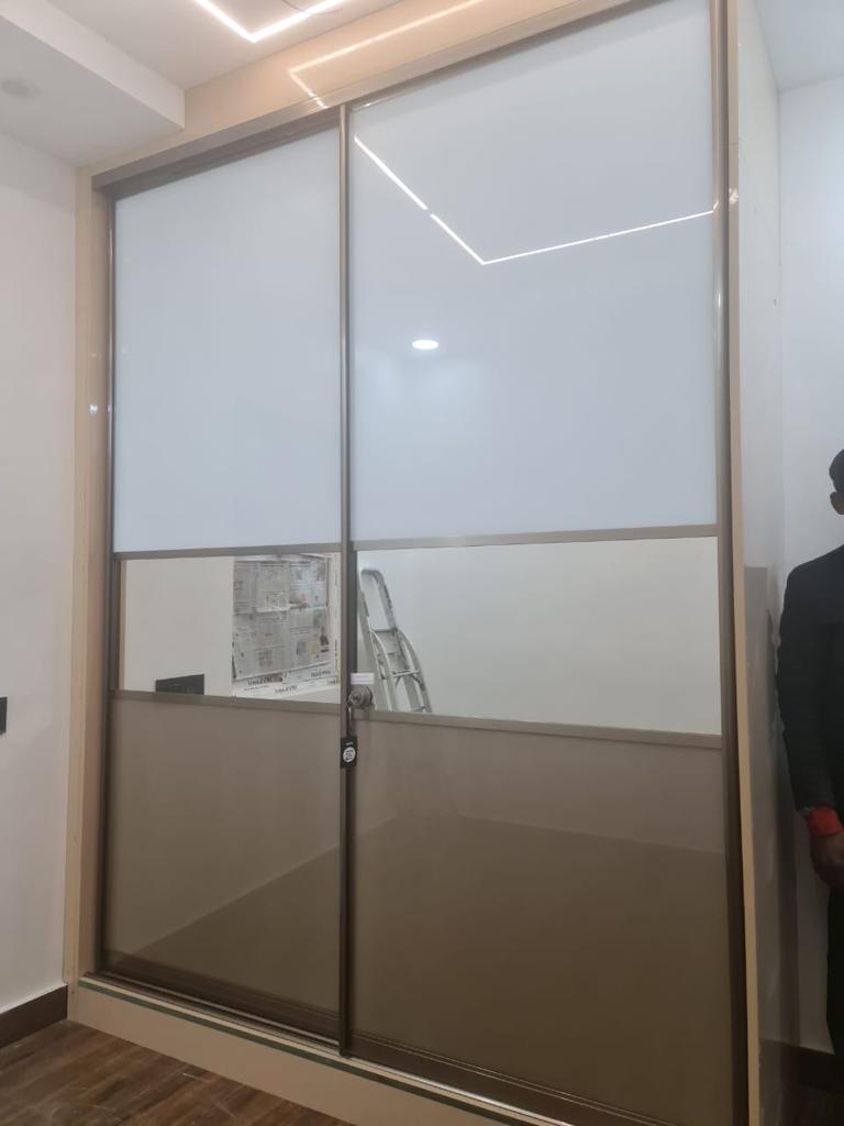 wardrobe-dealers-and-manufacturers-in-noida-greater-noida-top-wardrobe-company-in-india